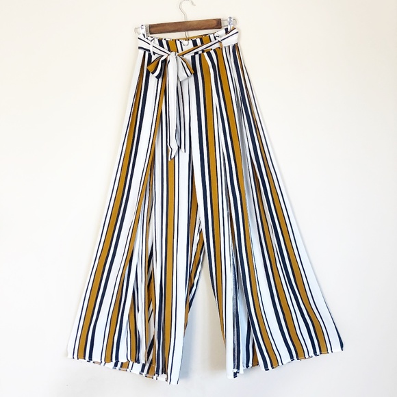 Selfie Leslie Pants - 3/$30 NWT Selfie Leslie Striped Wide Leg Pants 42